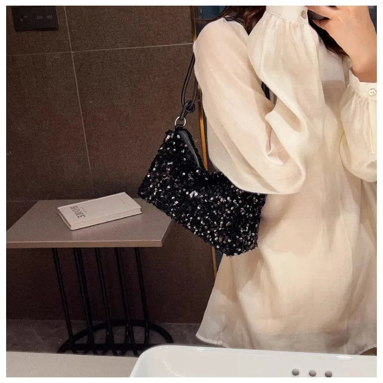 sac à main soirée paillette noire élégante pour mariage ou gala chic avec tenue habillée femme