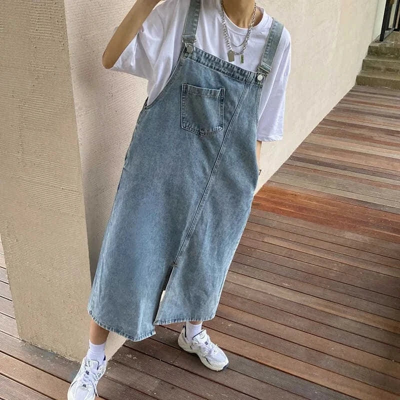 robe casual salopette midi en jean bleue sans manches de style trapèze pour un été tendance et décontracté