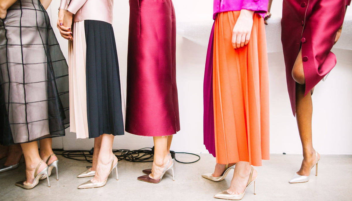 différentes chaussures pour robe longue