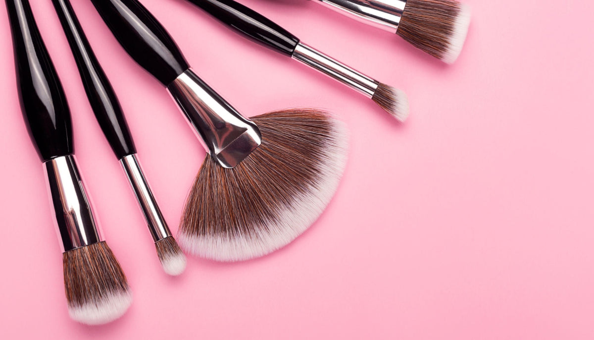 maquillage pour robe rose poudré