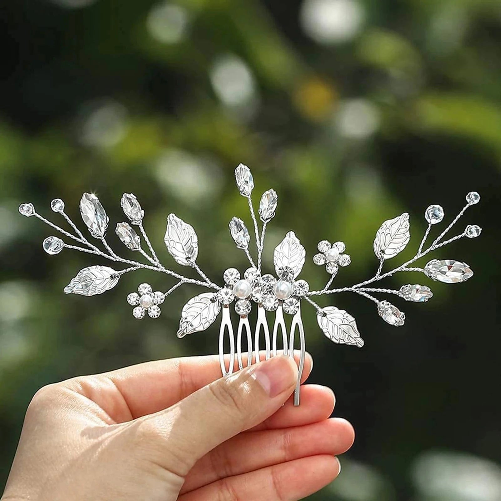 bijou de cheveux mariage élégant pour cérémonie chic, accessoire doré pour coiffure de mariée