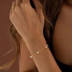 Bracelet en or avec perles