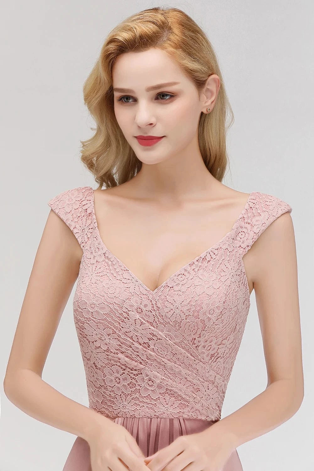 robe demoiselle d'honneur chic longue rose poudré trapèze sans manches élégante pour mariage
