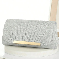 Pochette argentée à paillettes
