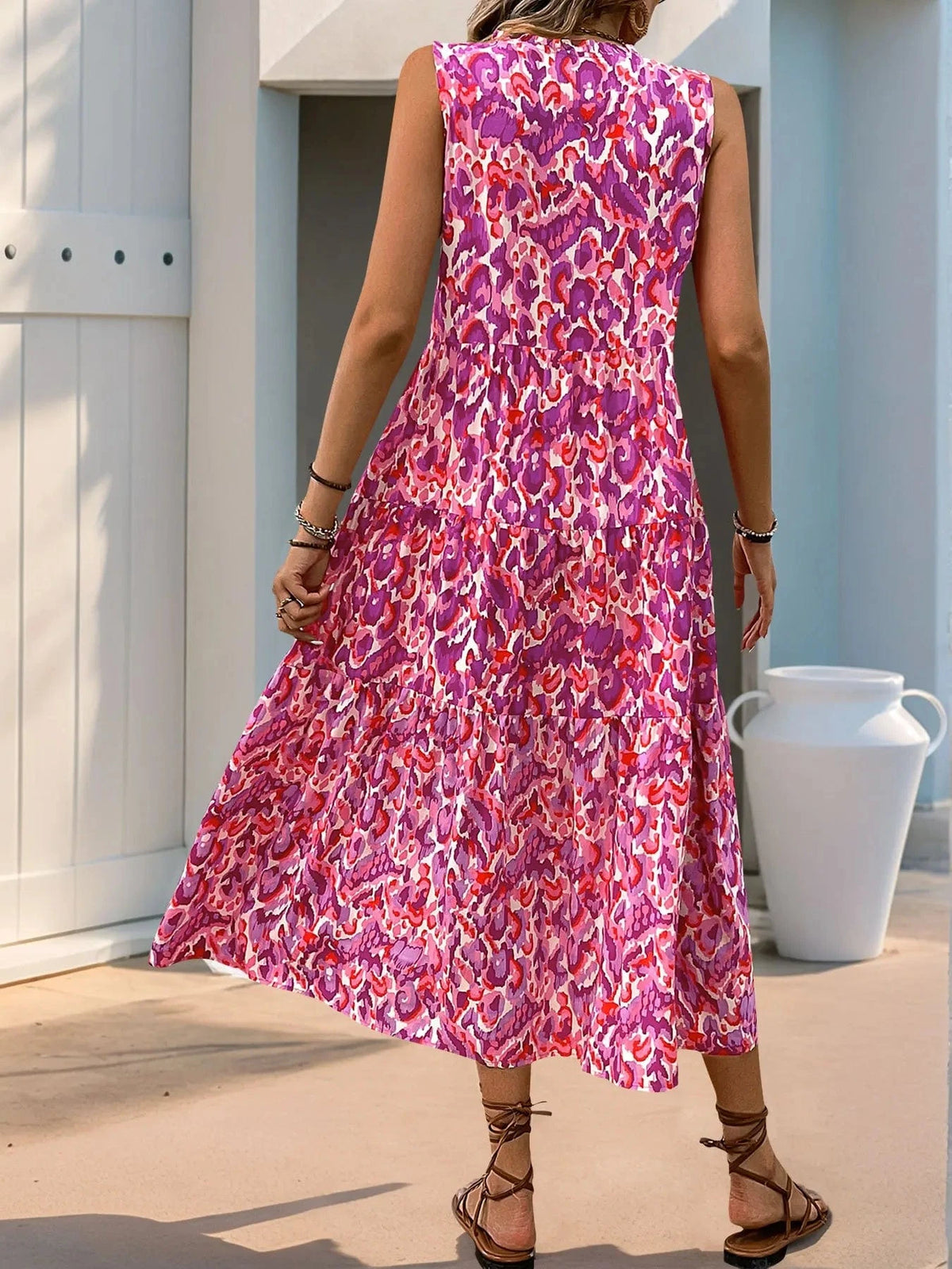 robe bohème sans manches longue fleurie idéale pour un mariage d’été ou une soirée champêtre chic