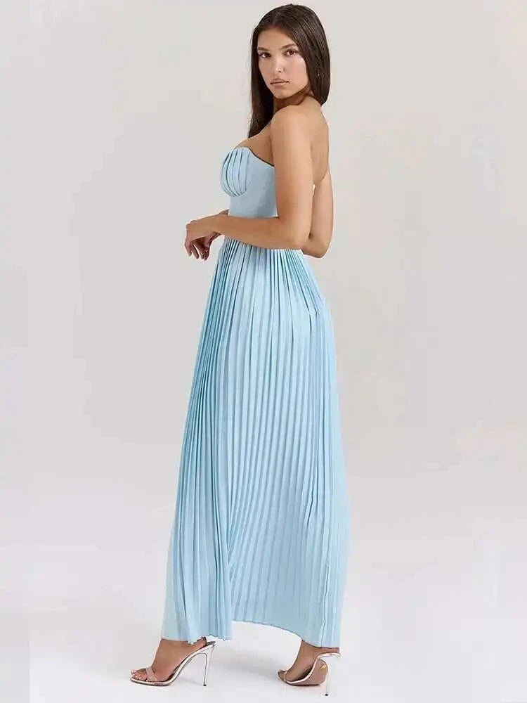 Robe longue bustier bleu plissée élégante pour soirée chic ou mariage invitée, style fluide féminine