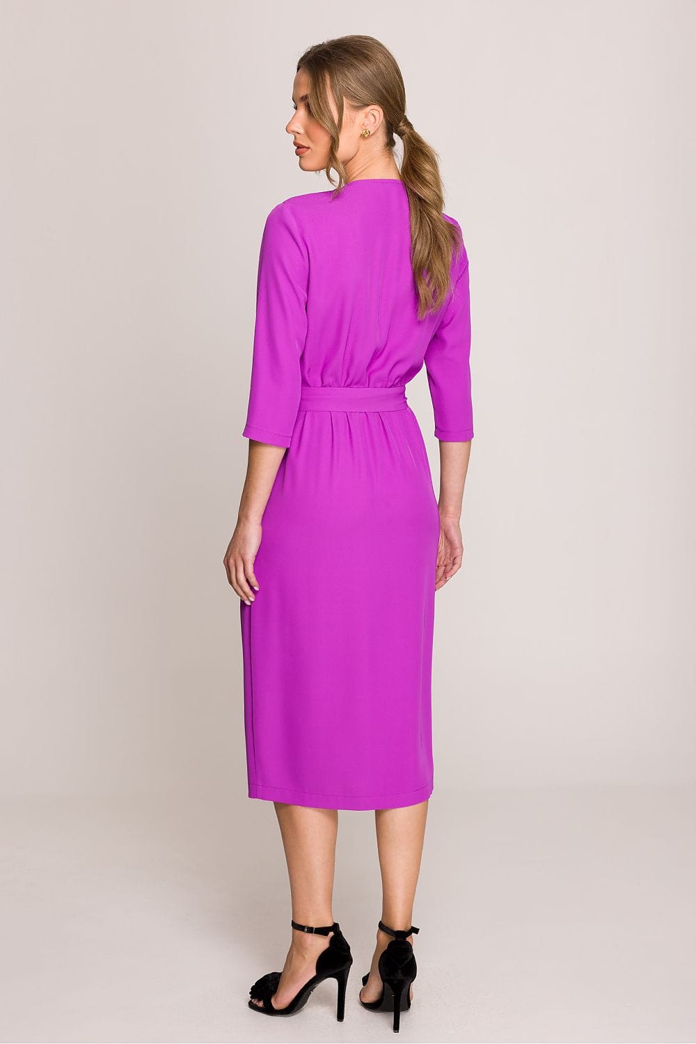 robe midi droite pour cocktail chic manches longues idéale pour événement habillé ou mariage invité