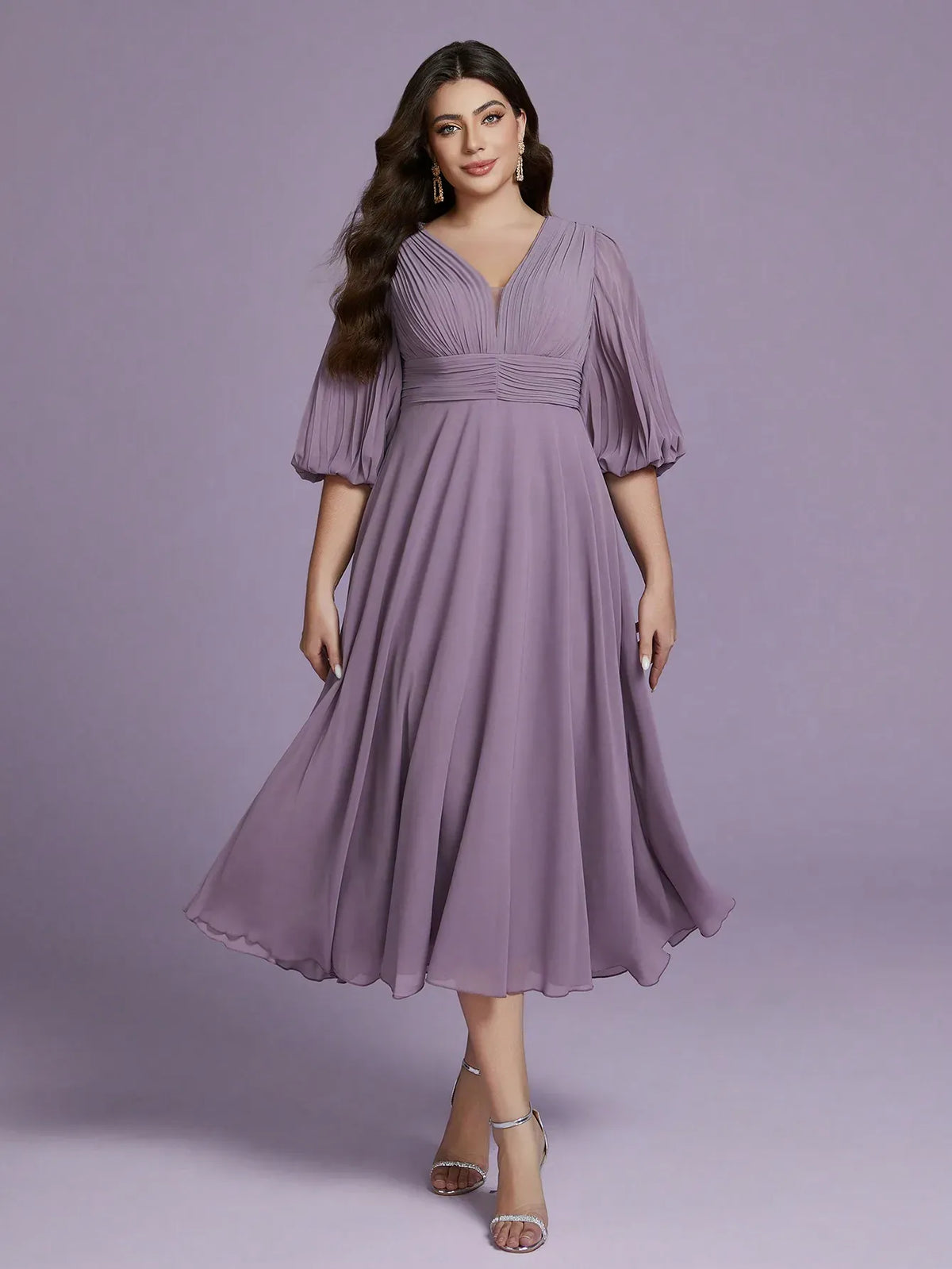 Robe d'invitée au mariage grande taille lilas