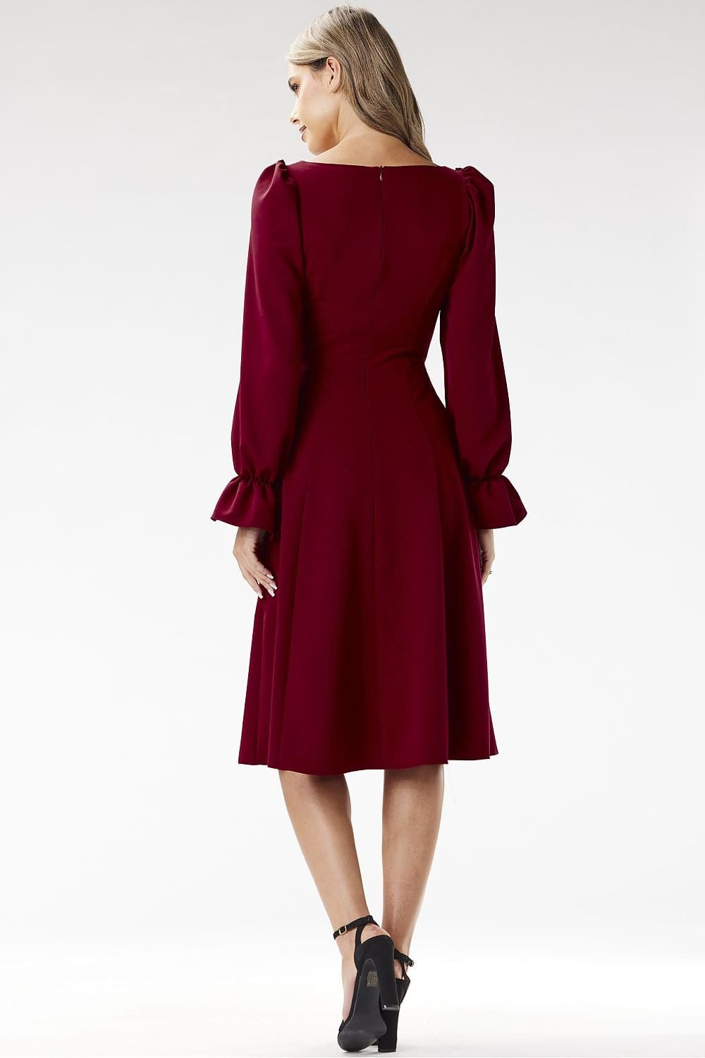 robe midi chic pour soirée événement, coupe évasée avec manches longues élégantes et confortables