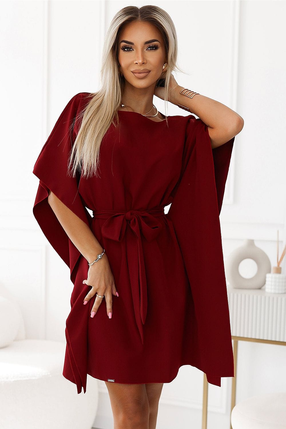 robe courte de cocktail papillon chic pour soirée d’été, style trapèze sans manches, couleur bleu ciel