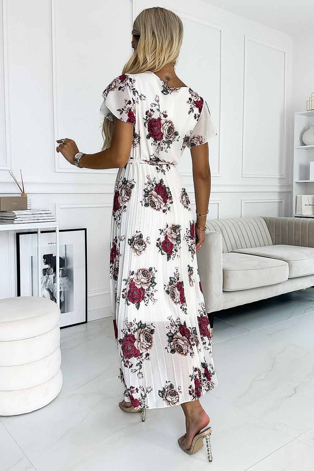 robe été bohème fleurie longue pour une silhouette trapèze à manches courtes, idéale mariage champêtre