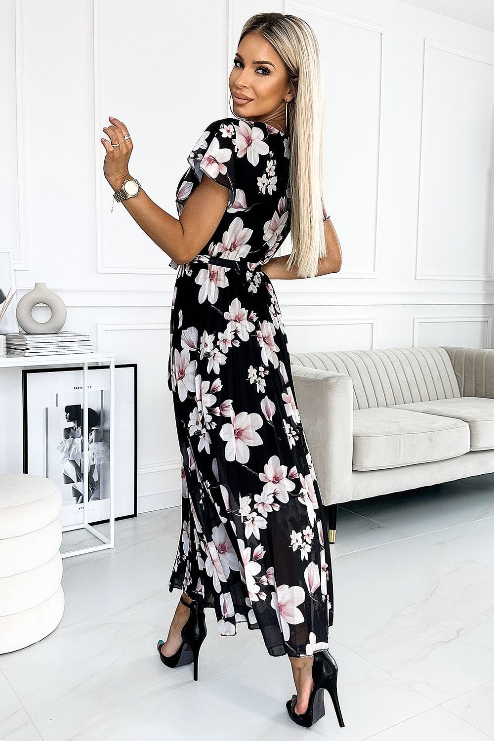 robe longue été bohème fleurie à motifs colorés, idéale pour un look estival chic et décontracté