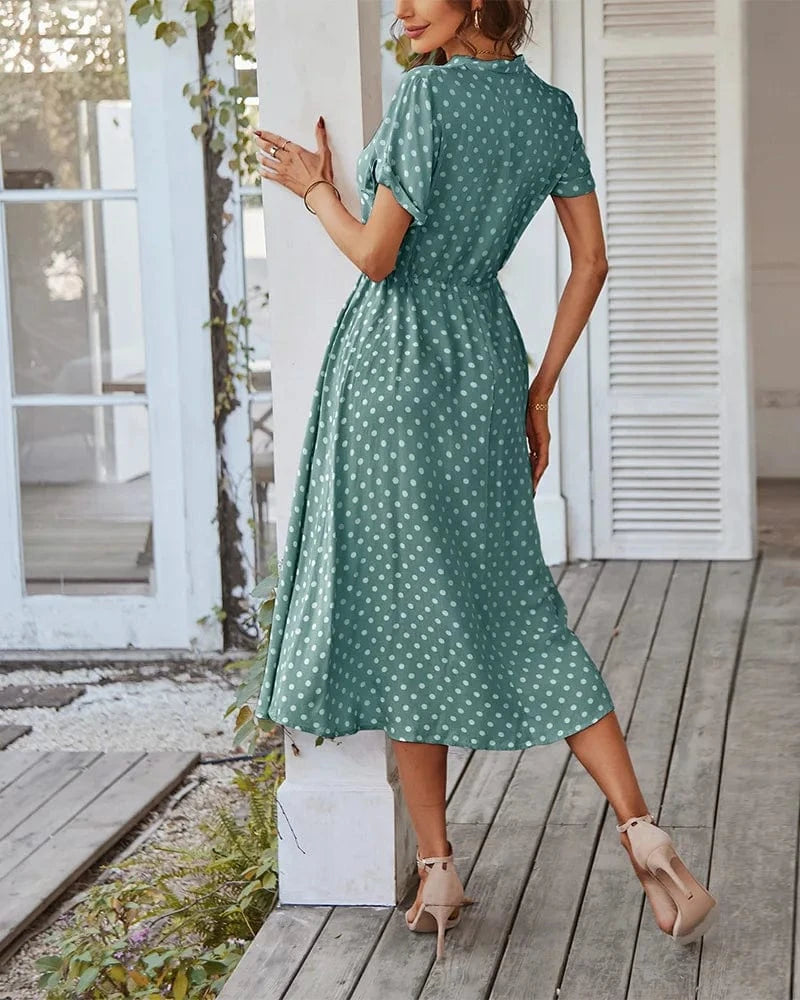 Robe midi verte à pois fluide style bohème été manches courtes idéale pour plage ou sortie décontractée