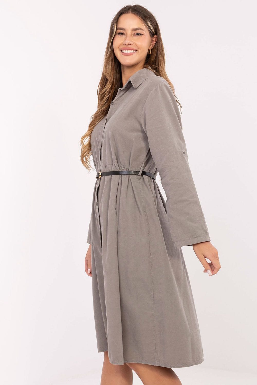 Robe midi fluide femme manches longues beige chemise style casual avec ceinture idéale pour le quotidien