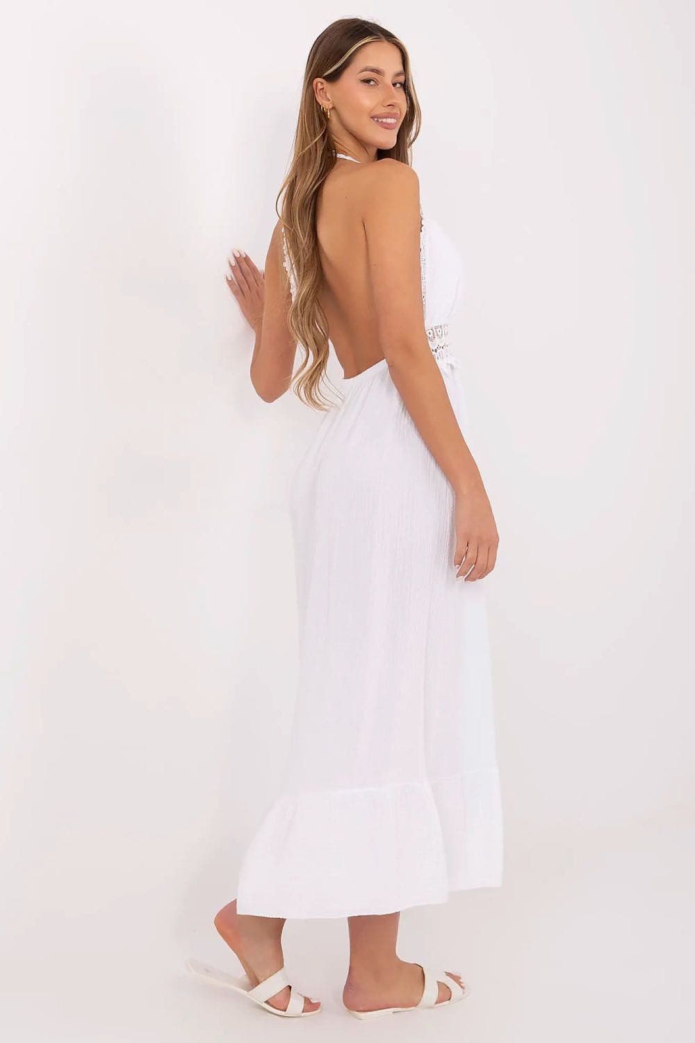 Robe été bohème blanche longue dos nu évasée sans manches parfaite pour plage ou soirée estivale