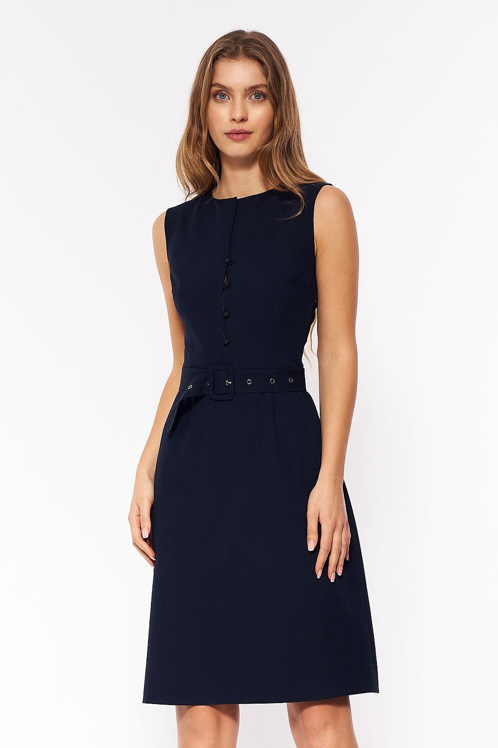 Robe midi noire droite sans manches chic ceinturée pour soirée élégante ou cocktail habillée femme