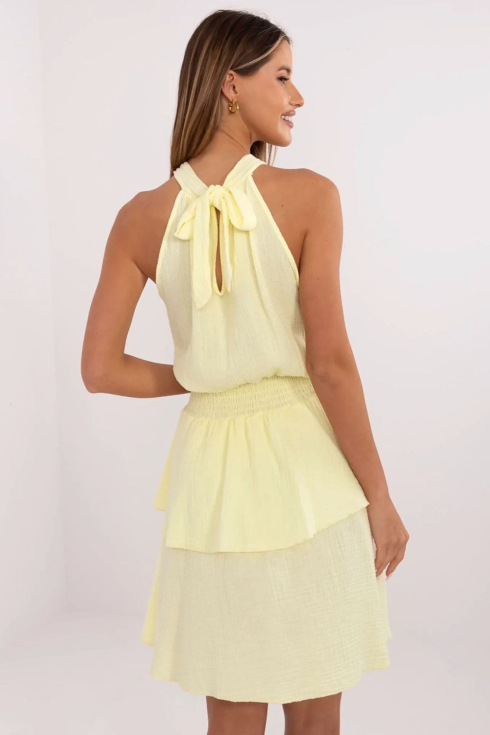 Robe été bohème courte jaune dos nu sans manches fluide femme invitée mariage ou soirée plage