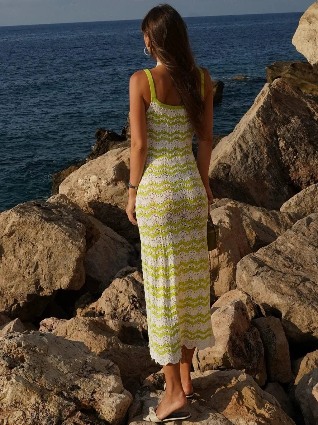 Robe plage longue blanche et jaune en crochet sans manches dos nu style bohème été décontracté femme