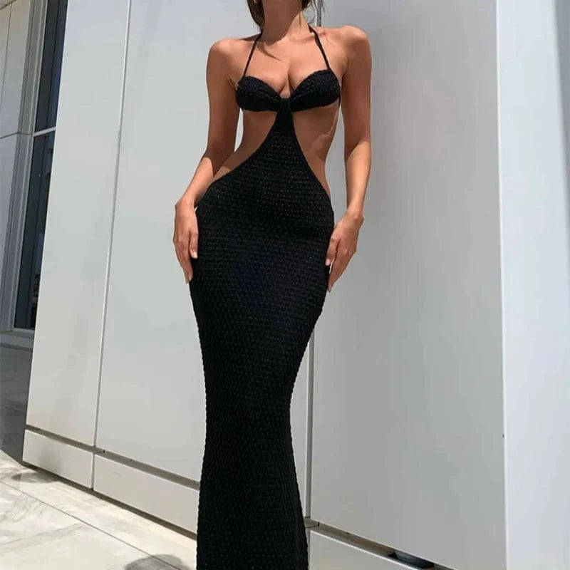 Robe de soirée sexy noire dos nu longue moulante pour cocktail ou évènement d’été femme élégante tendance