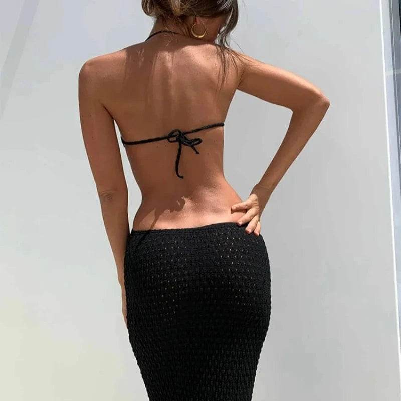 Robe dos nu été noire moulante crochet longue sans manches tendance parfaite plage et soirées d’été