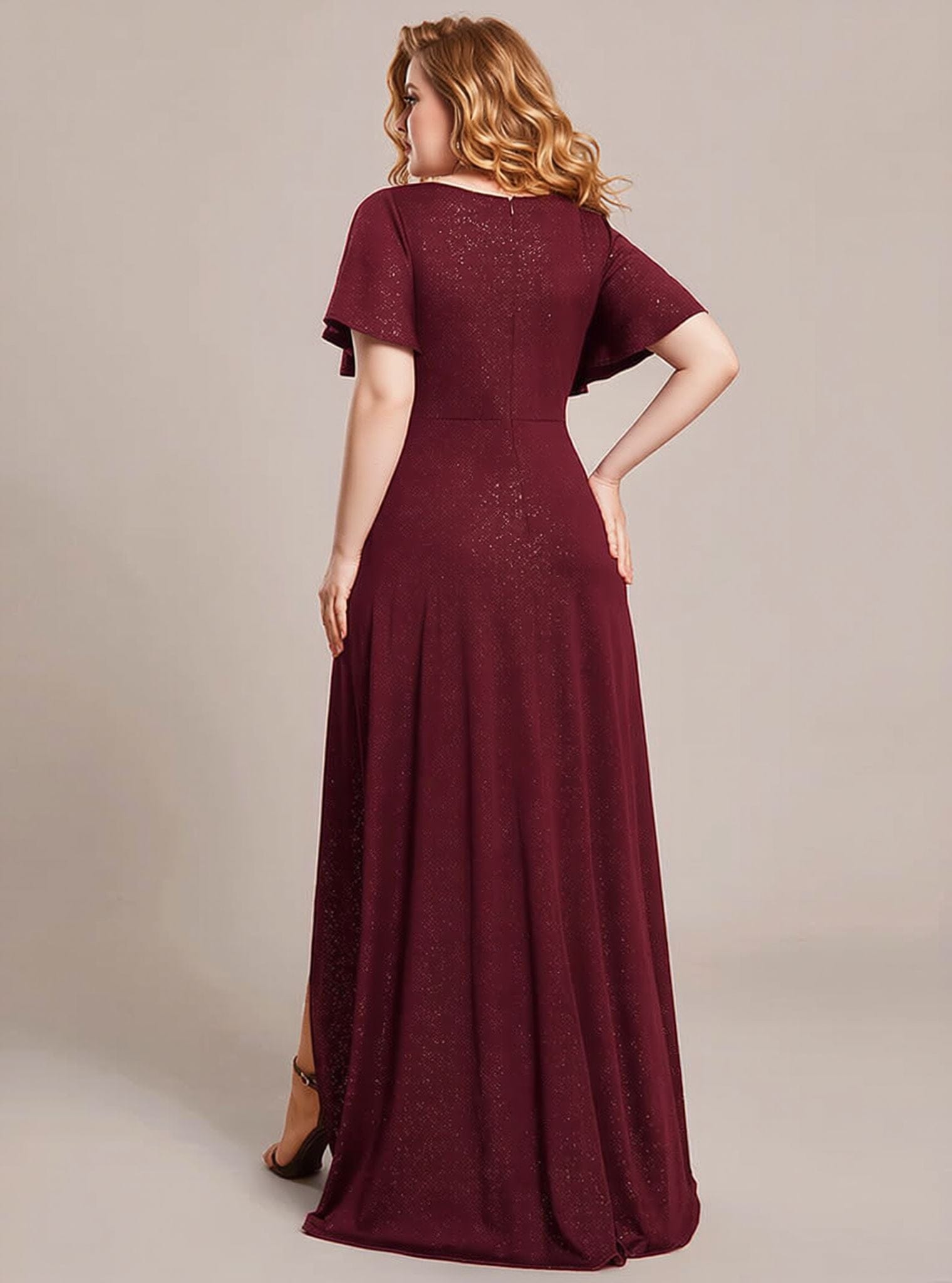 Robe de soirée longue bordeaux chic manches courtes évasée élégante pour évènement ou mariage invité