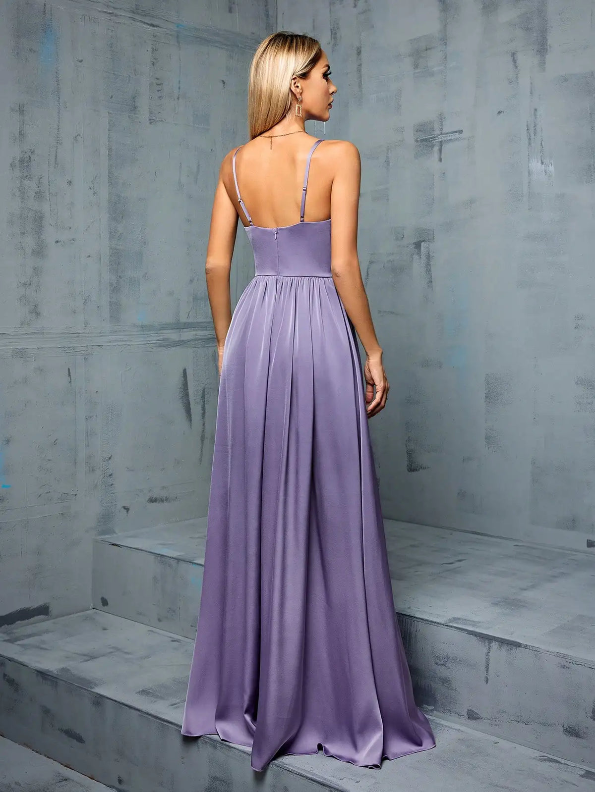Robe de soirée lilas satinée longue