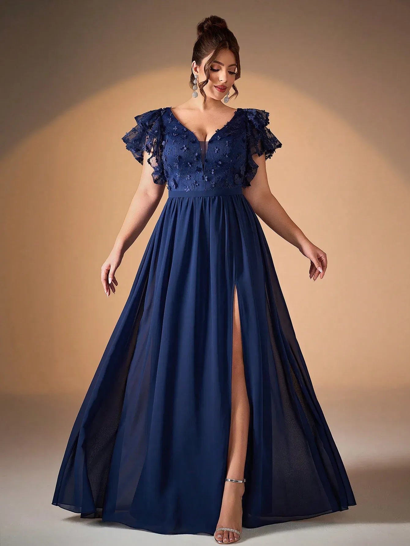 Robe de soirée longue bleue grande taille haut en dentelle brodée