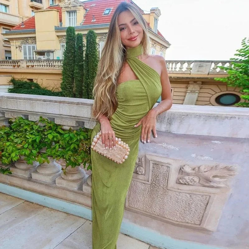 Robe de soirée chic longue verte asymétrique épaule dénudée avec pochette perle élégante pour invitée