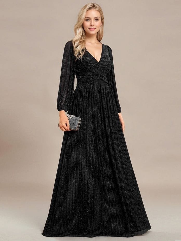 Robe longue soirée chic noire manches longues trapèze décolleté accessoire pochette brillante élégante femme