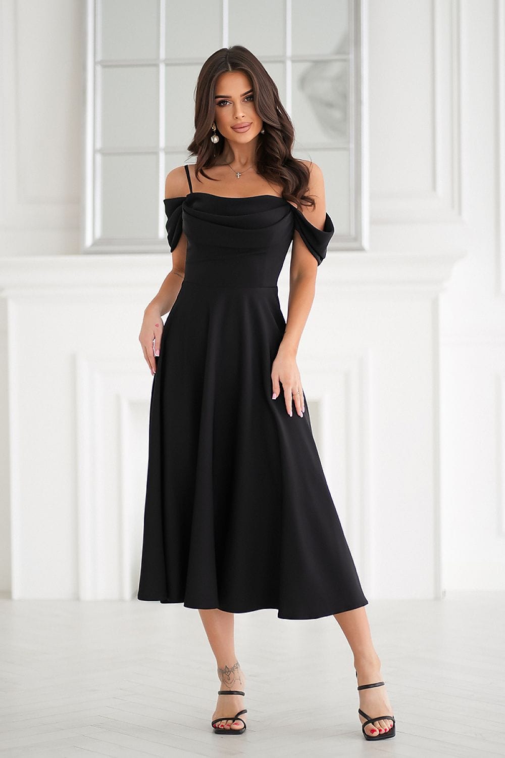 robe soirée mariage chic midi longueur genou élégante invitation invité manches courtes fluide femme