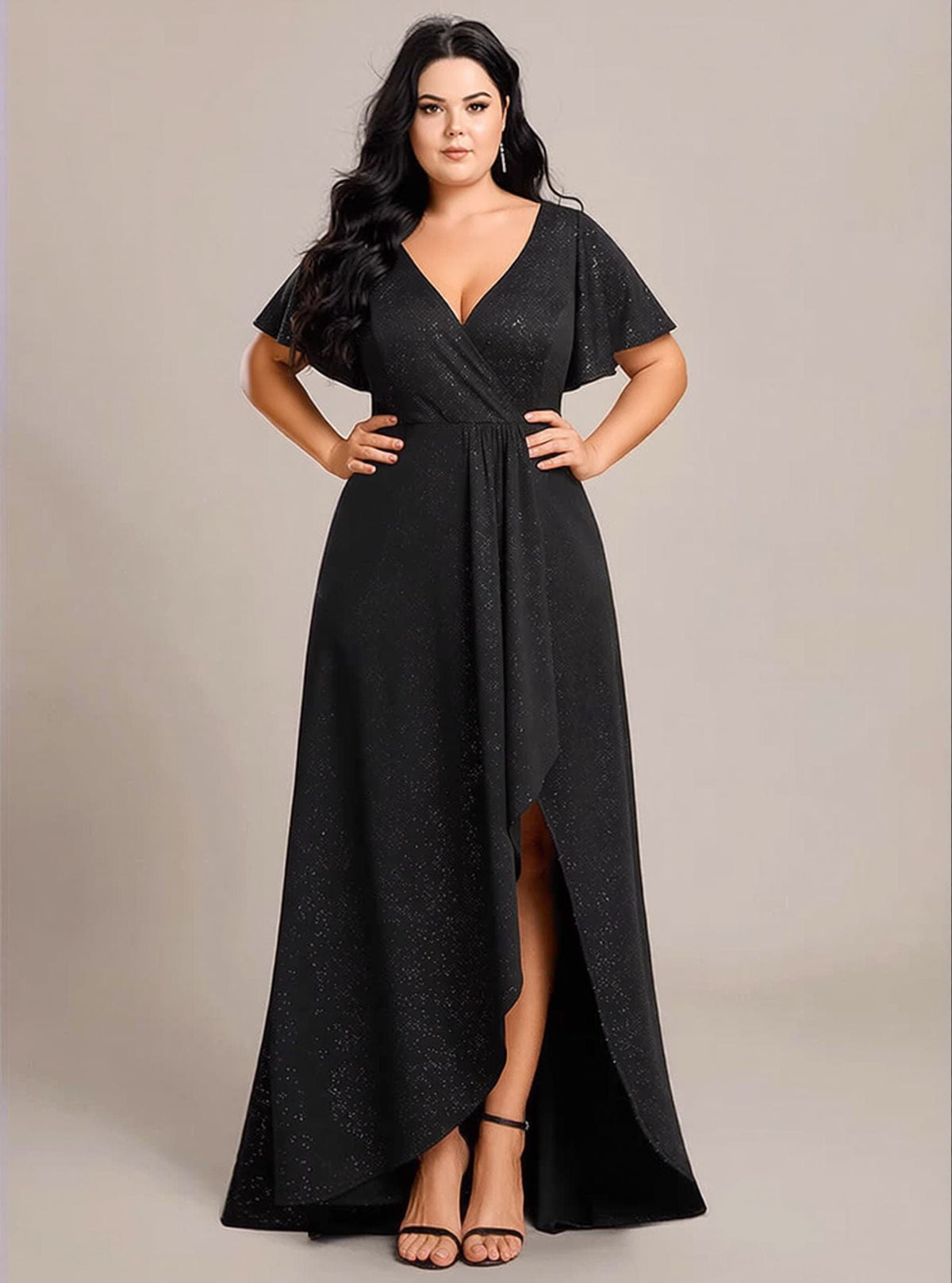 Robe de soirée grande taille noire longue fendue chic manches courtes élégante pour événement habillé