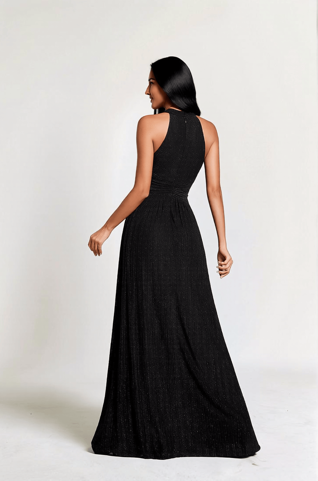 Robe de soirée chic longue noire sans manches dos nu élégante pour mariage invité ou gala chic femme