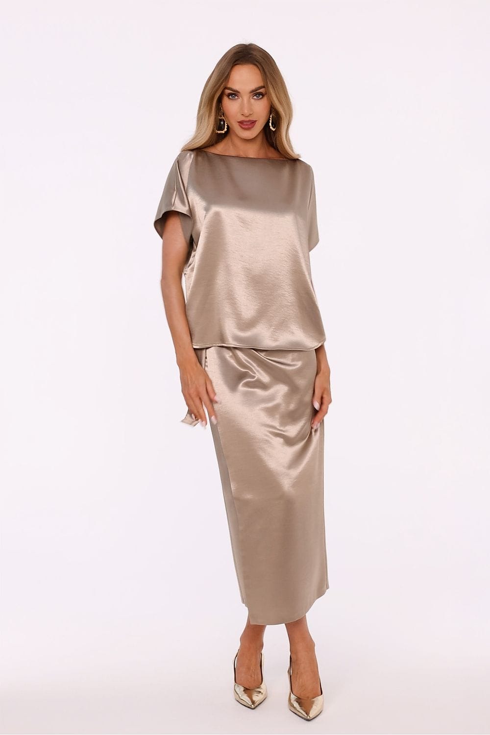 Robe longue champagne fluide femme en satin chic idéale pour soirée mariage invité ou cocktail élégant