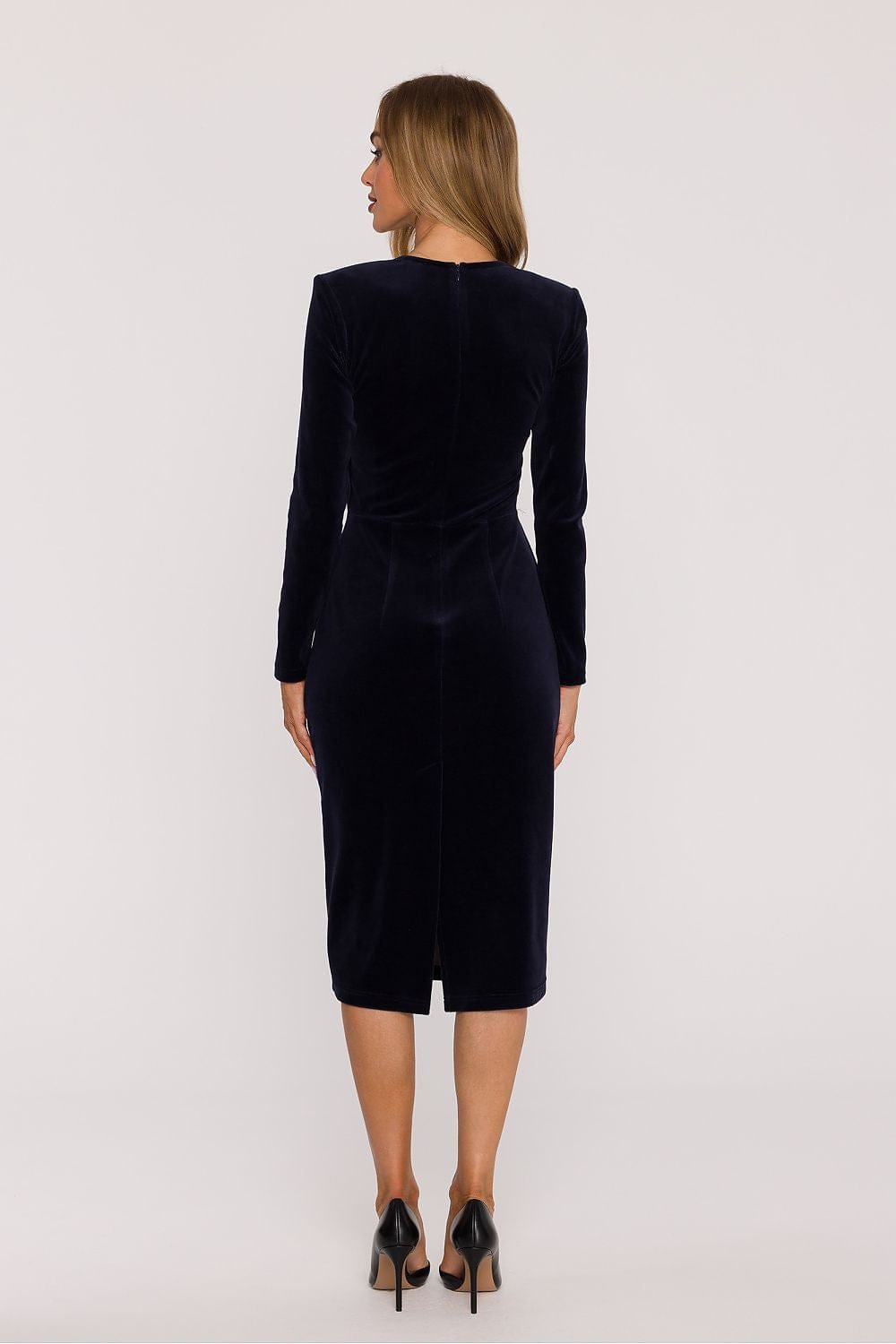 Robe de soirée chic noire manches longues midi moulante élégante pour invitation mariage ou soirée habillée