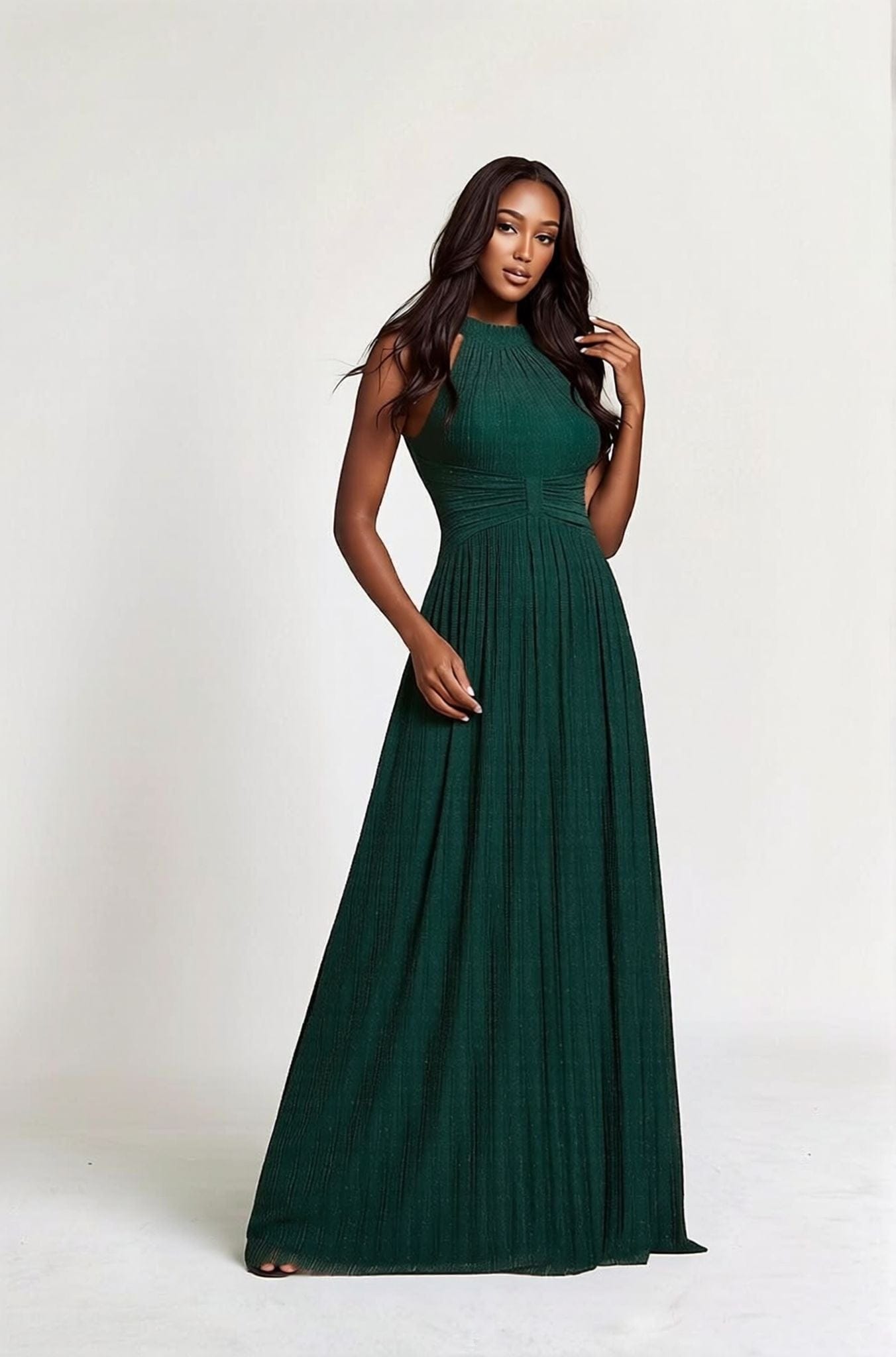 Robe de soirée longue verte évasée sans manches style chic invitée mariage gala élégante femme tendance