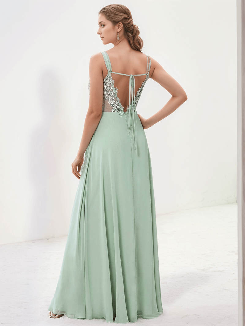 Robe de soirée mariage longue verte dos nu chic élégante pour invitée bohème détail dentelle raffinée