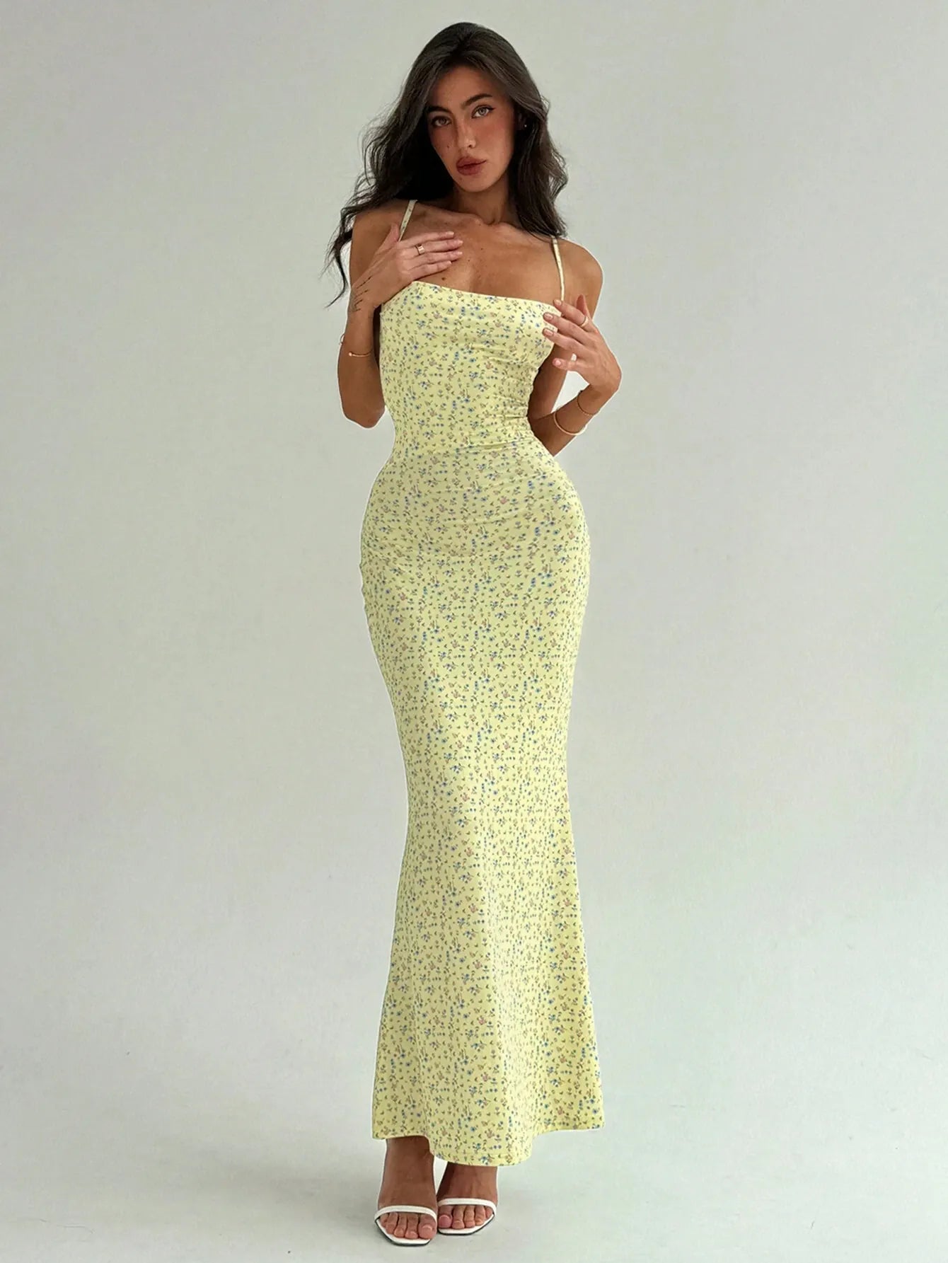 Robe dos nu moulante à imprimé floral