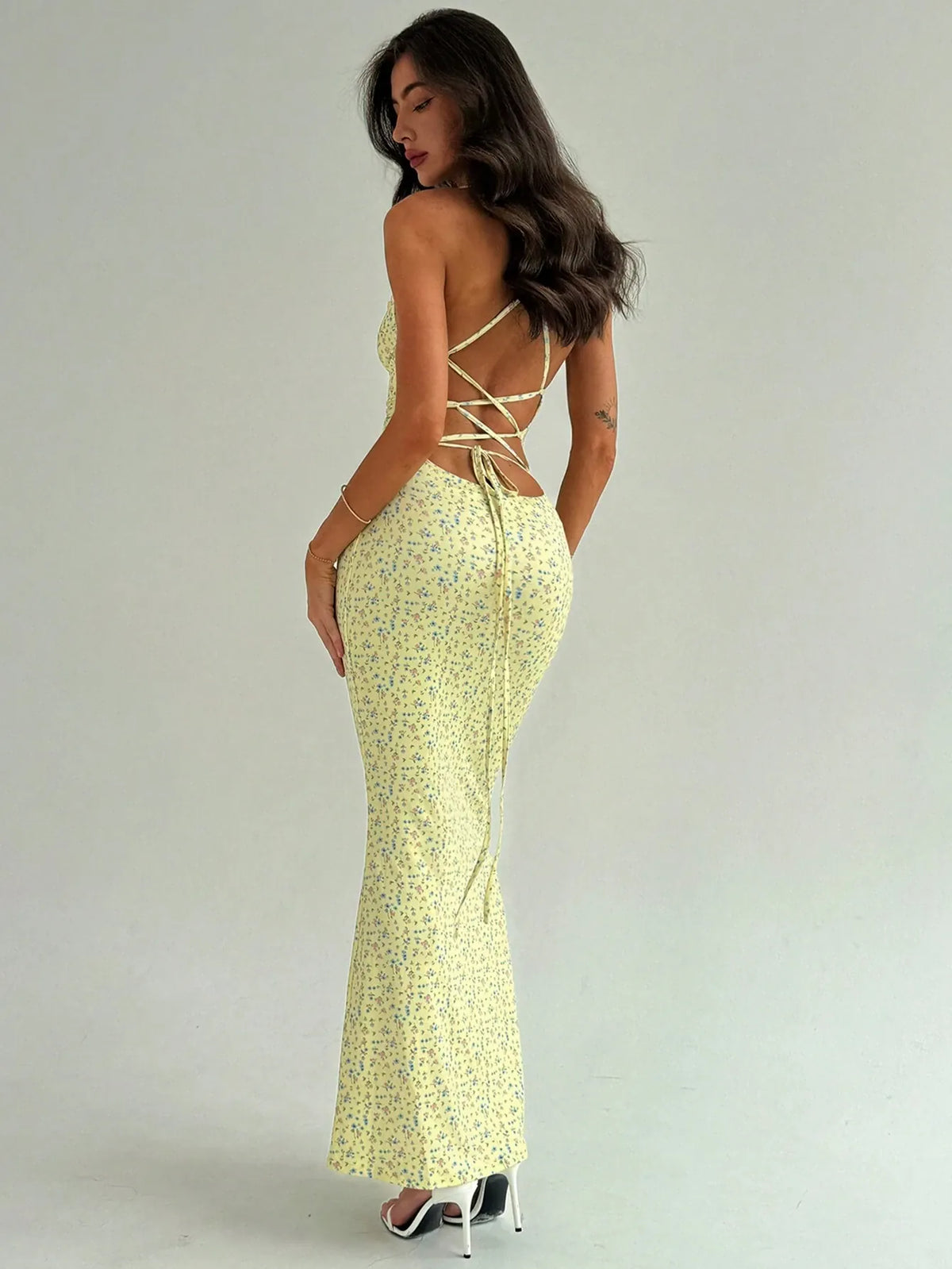 Robe dos nu moulante à imprimé floral