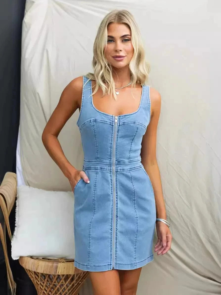 robe courte en jean décontractée à zip avant, style casual chic idéale pour l'été et les journées ensoleillées