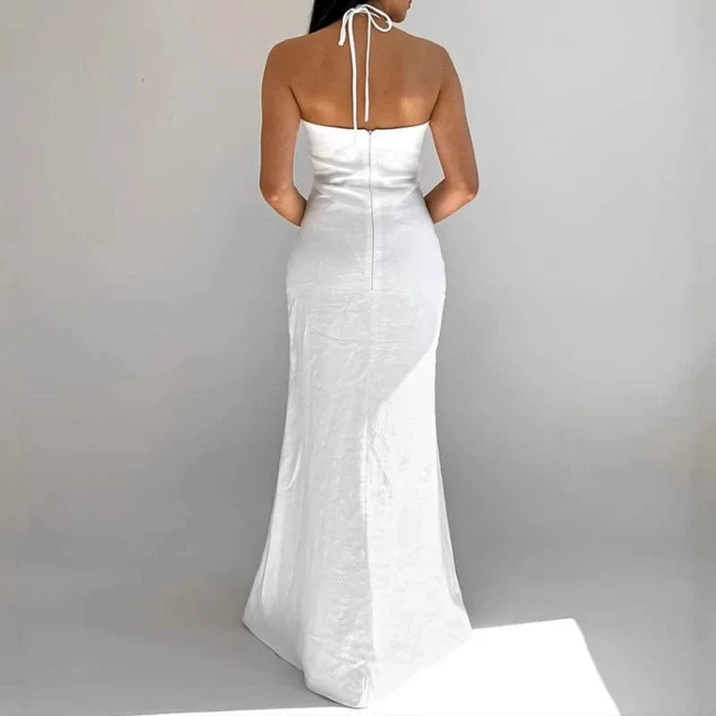 Robe longue blanche dos nu élégante pour soirée chic ou invité mariage, coupe droite moderne et raffinée
