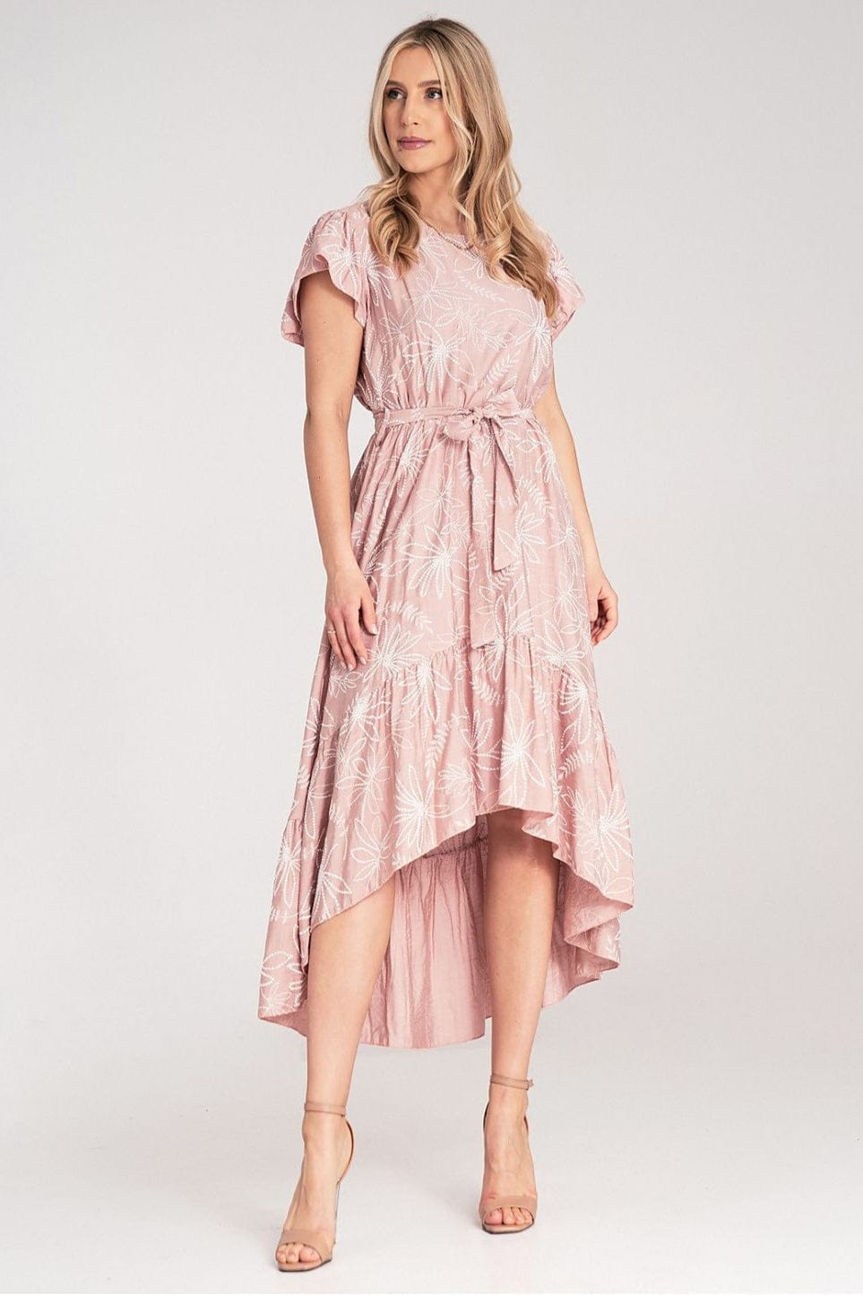 Robe été bohème rose poudré asymétrique fleurie manches courtes idéale pour mariage invité chic