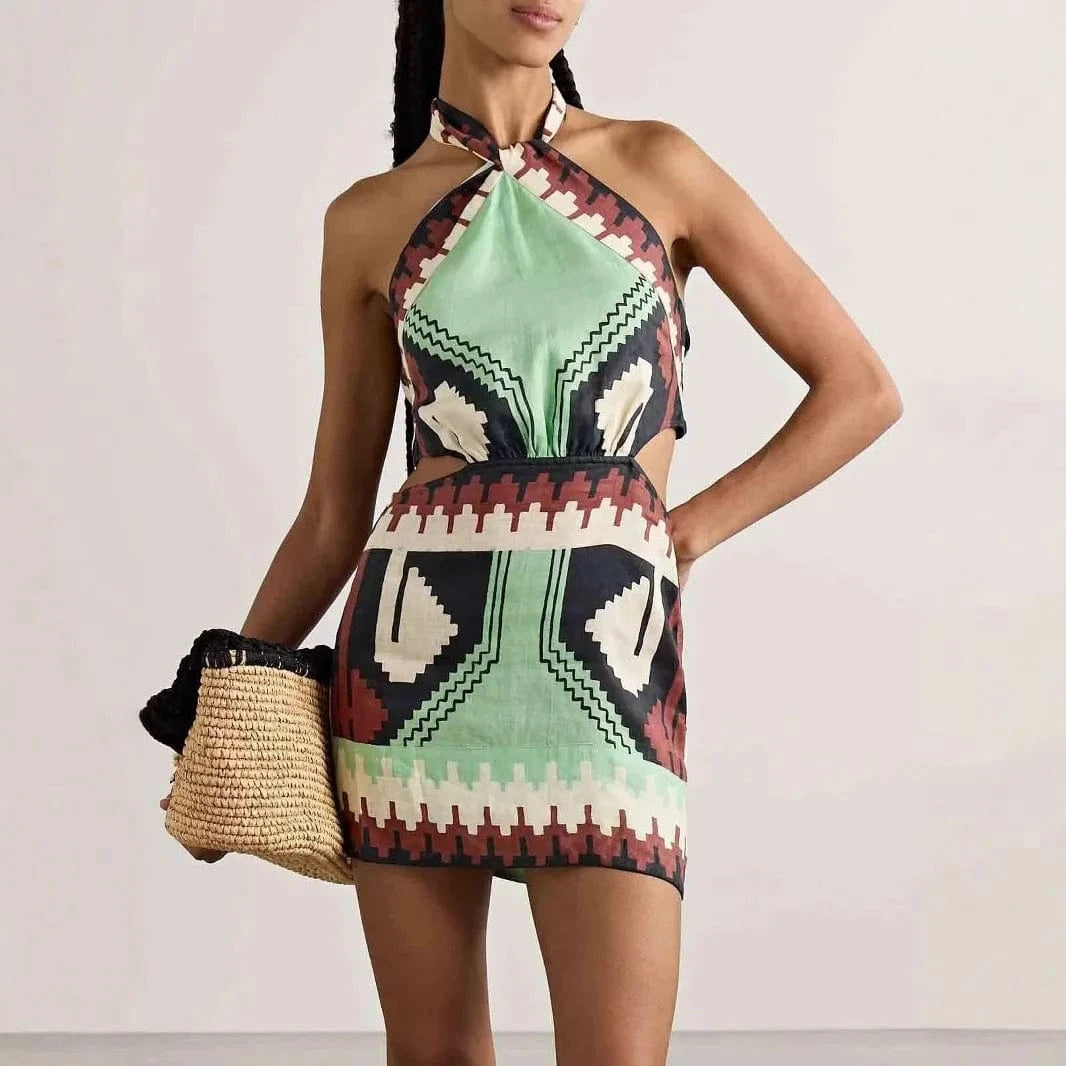 robe courte bohème dos nu sexy idéale pour soirée d'été ou cocktail chic, fluide et légère