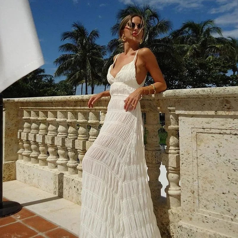 Robe été longue blanche bohème fluide dos nu élégante pour plage ou soirée chic en vacances