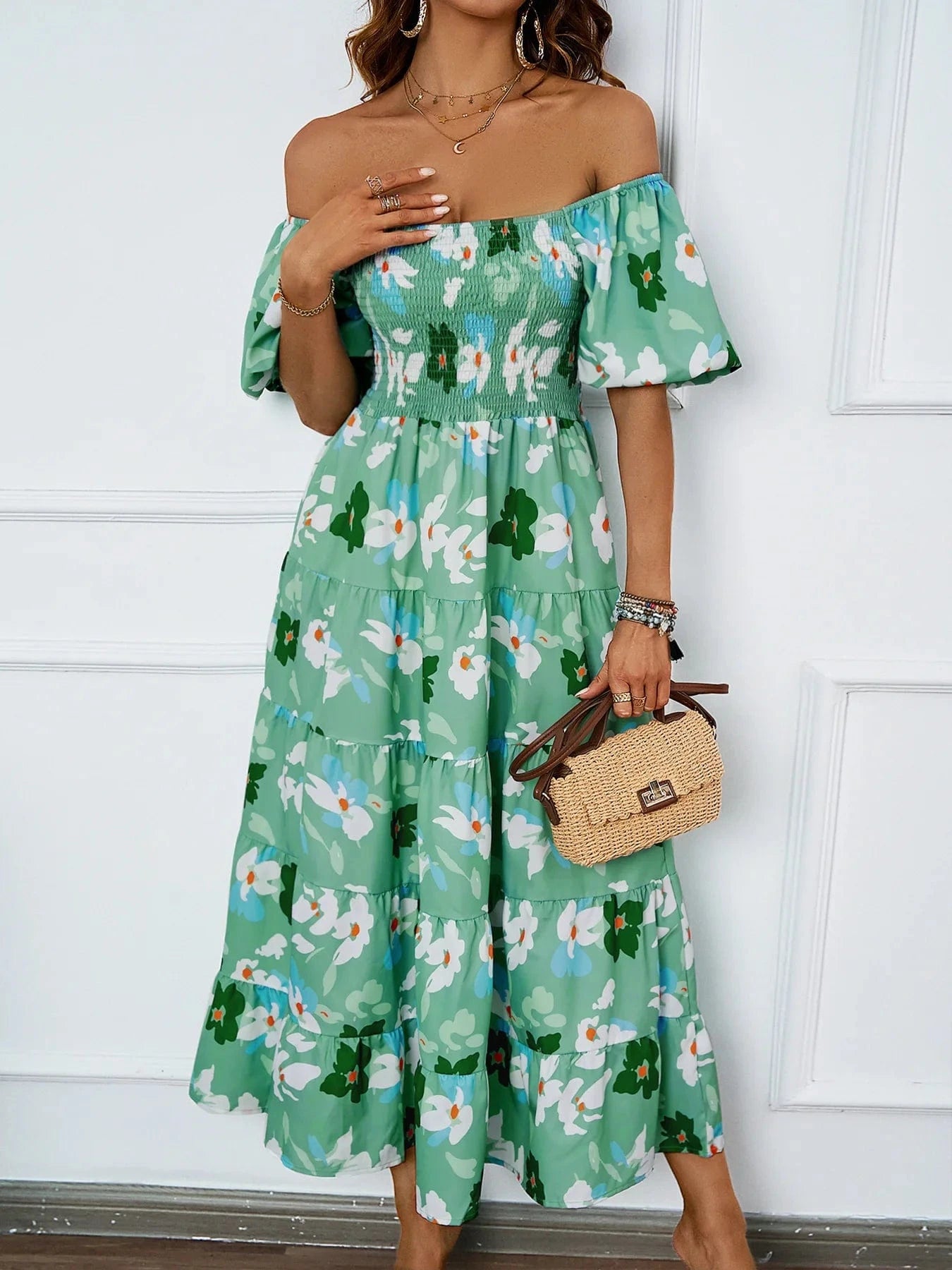 robe été bohème fleurie épaules dénudées midi idéale pour un look féminin chic et estival