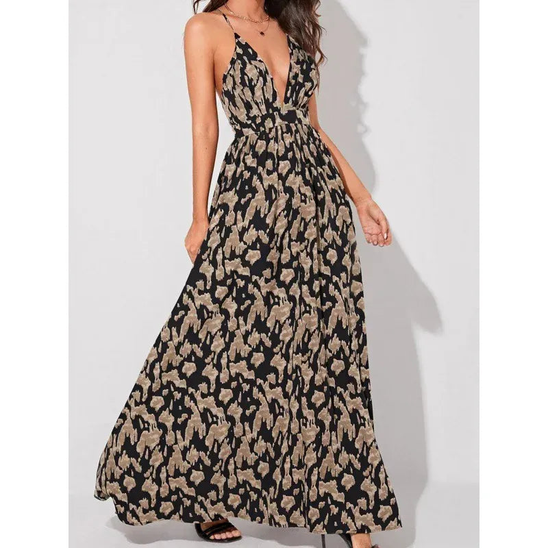 Robe été fluide longue à bretelles fines et décolleté profond