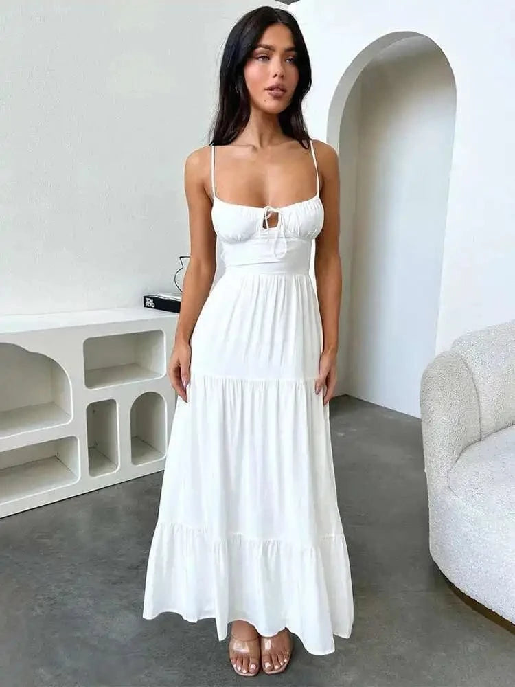 Robe blanche longue bohème été décolleté fluide femme idéale pour plage ou évènement mariage invité