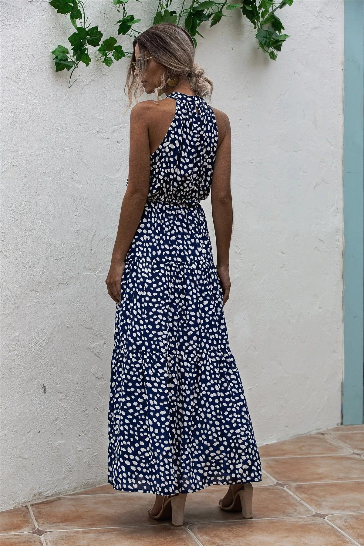 Robe longue été bleu fluide à motifs blancs style bohème sans manches pour soirée ou vacances femme