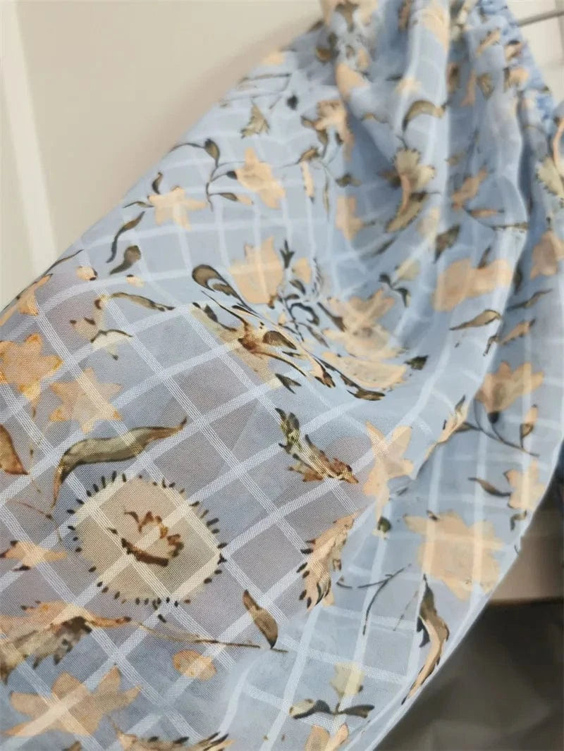 Robe fleurie bohème été en gaze de coton bleue manches longues tissu léger pour mariage ou plage
