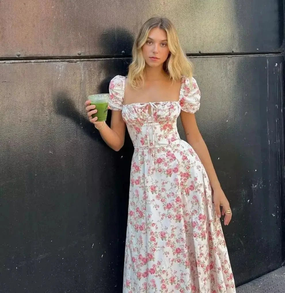 Robe été bohème longue blanche fleurie manches courtes pour cérémonie ou invitée mariage champêtre