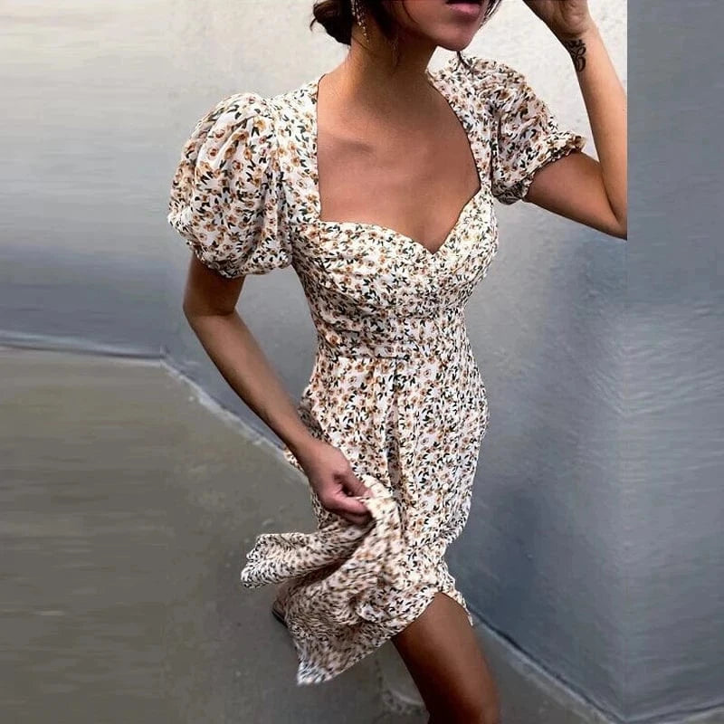 Robe fleurie courte bohème été manches courtes décolleté évasée femme chic légère pour plage